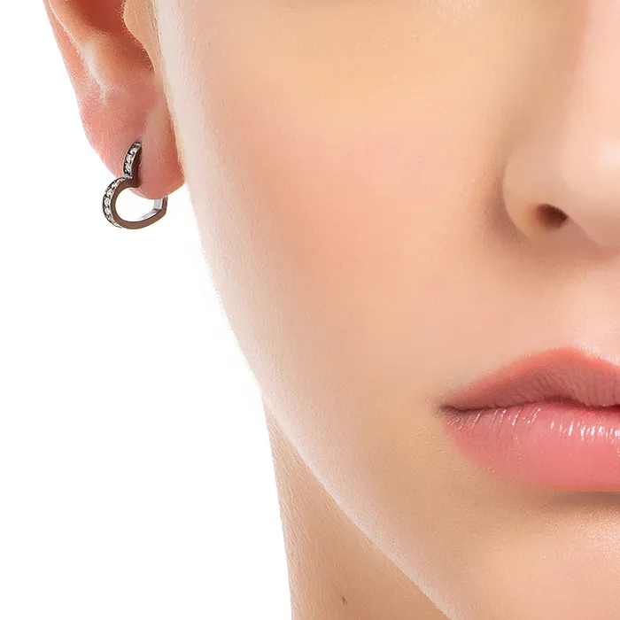 PISCINE SINGLE HEART EARRING IN BLACK RHODIUM PLATED 18K WHITE GOLD WITH DIAMOND Jack Vartanian Earrings