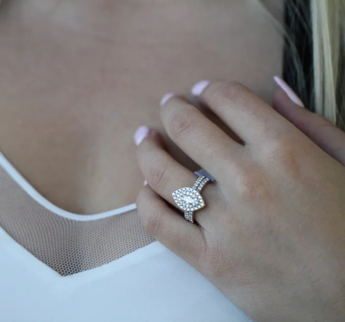 Independent Jewellers Rings 14kt White Gold 100cttw Marquise Cut Double Halo Engagement Ring Independent Jewellers Rings 14kt White Gold 100cttw Marquise Cut Double Halo Engagement Ring