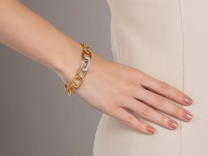 Bracelets GG GOLD TRAD GURHAN Hoopla Gold Diamond Chain Link Bracelet 14x8mm Flat Oval Single Pave Link Bracelets GG GOLD TRAD GURHAN Hoopla Gold Diamond Chain Link Bracelet 14x8mm Flat Oval Single Pave Link