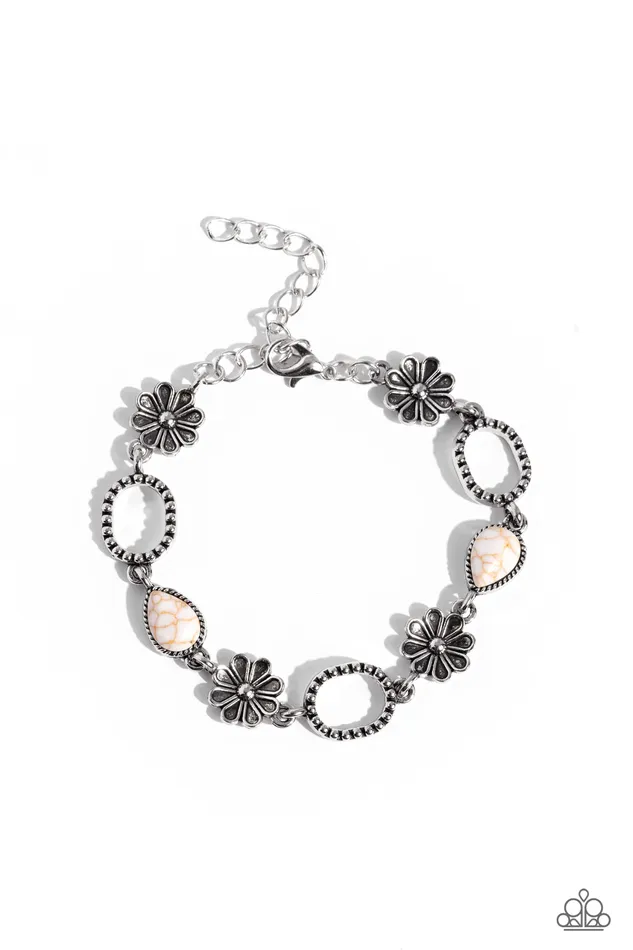Paparazzi Accessories Bracelets Casablanca Chic White Necklace and Bracelet Set Jewelry by Bretta